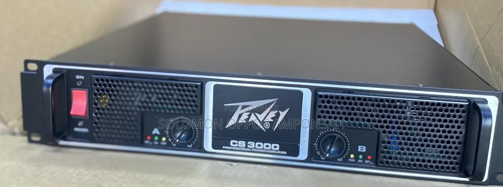 Peavey CS 3000 Professional Power Amplifier