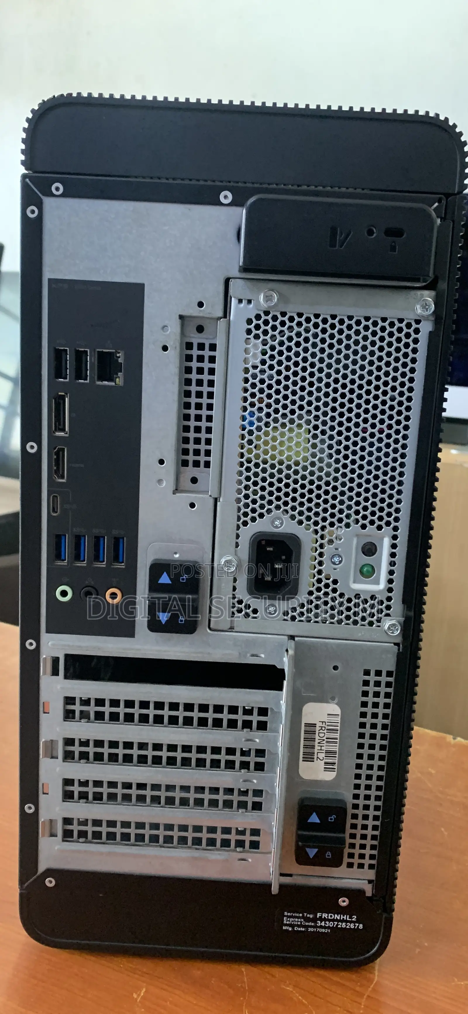 Desktop Computer Dell XPS 8GB Intel Core i7 HDD 1T