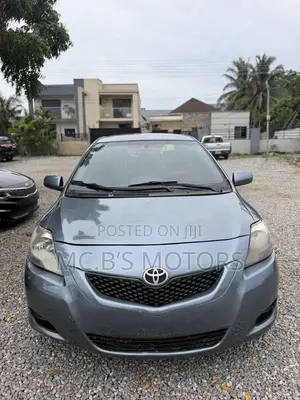 Toyota Yaris 2012 Blue