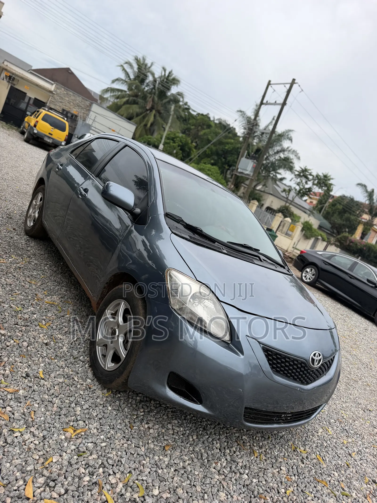 Toyota Yaris 2012 Blue