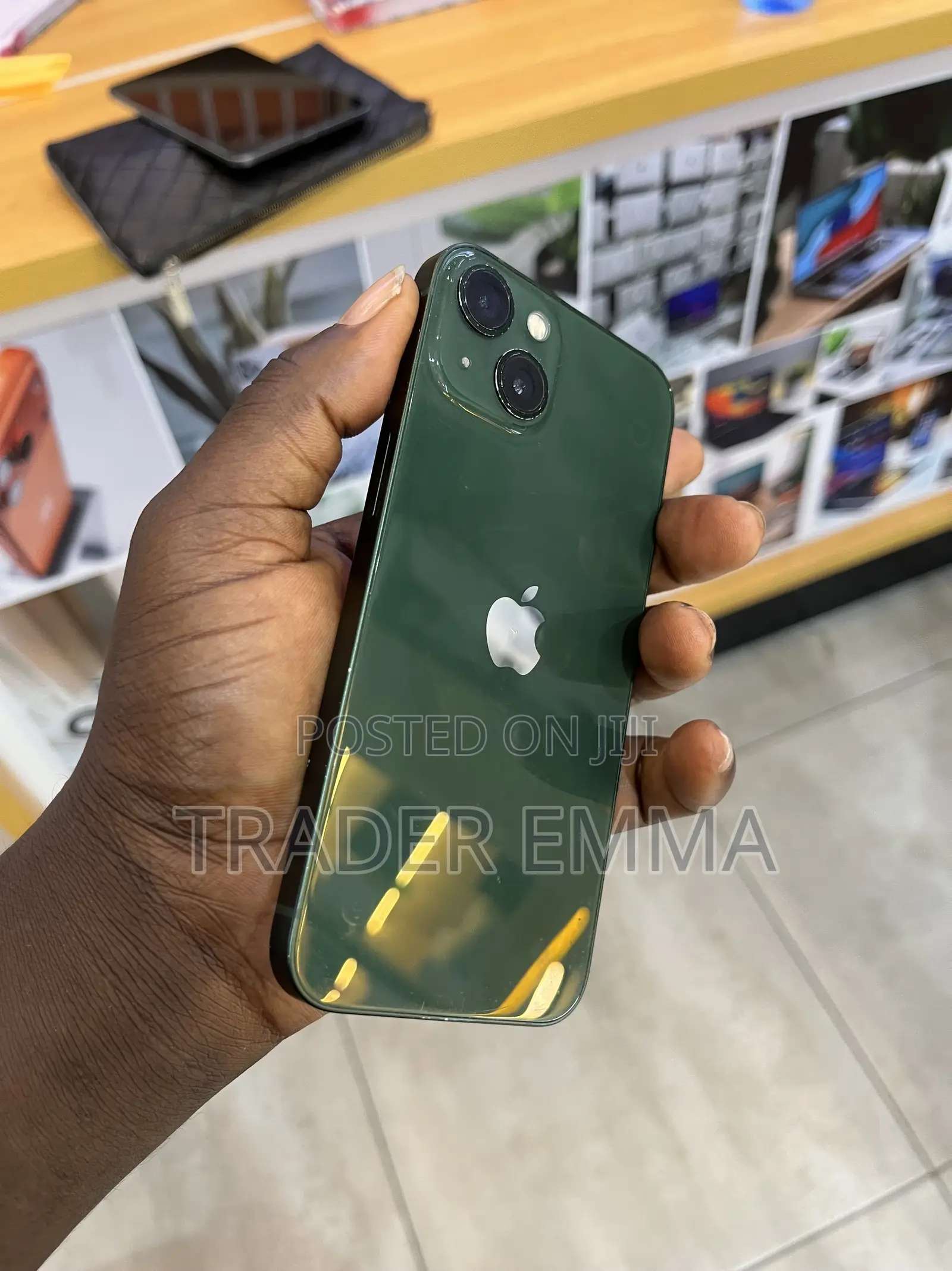Apple iPhone 13 128 GB Green