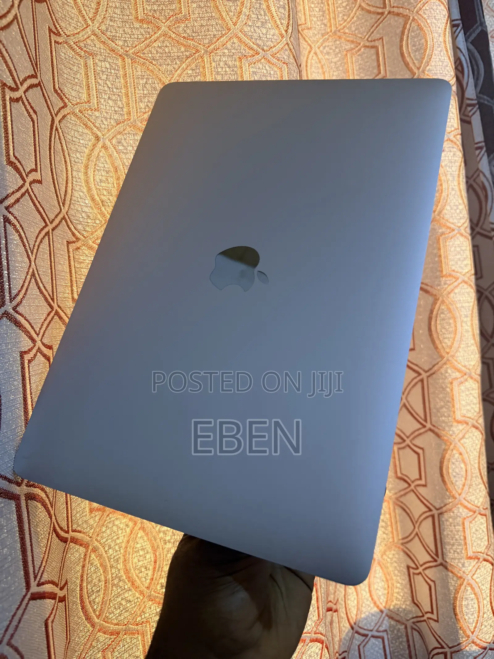 Laptop Apple MacBook Pro 2022 M2 16GB Apple M2 SSD 512GB