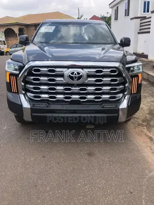 Toyota Tundra SR5 CrewMax 4WD SB w/5.5' Bed 2025 Gray