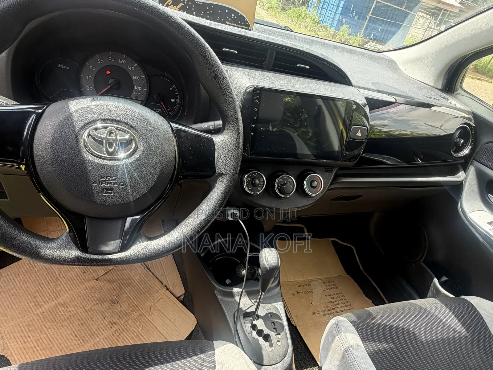 Toyota Vitz 1.3 FWD 3dr 2016 Yellow