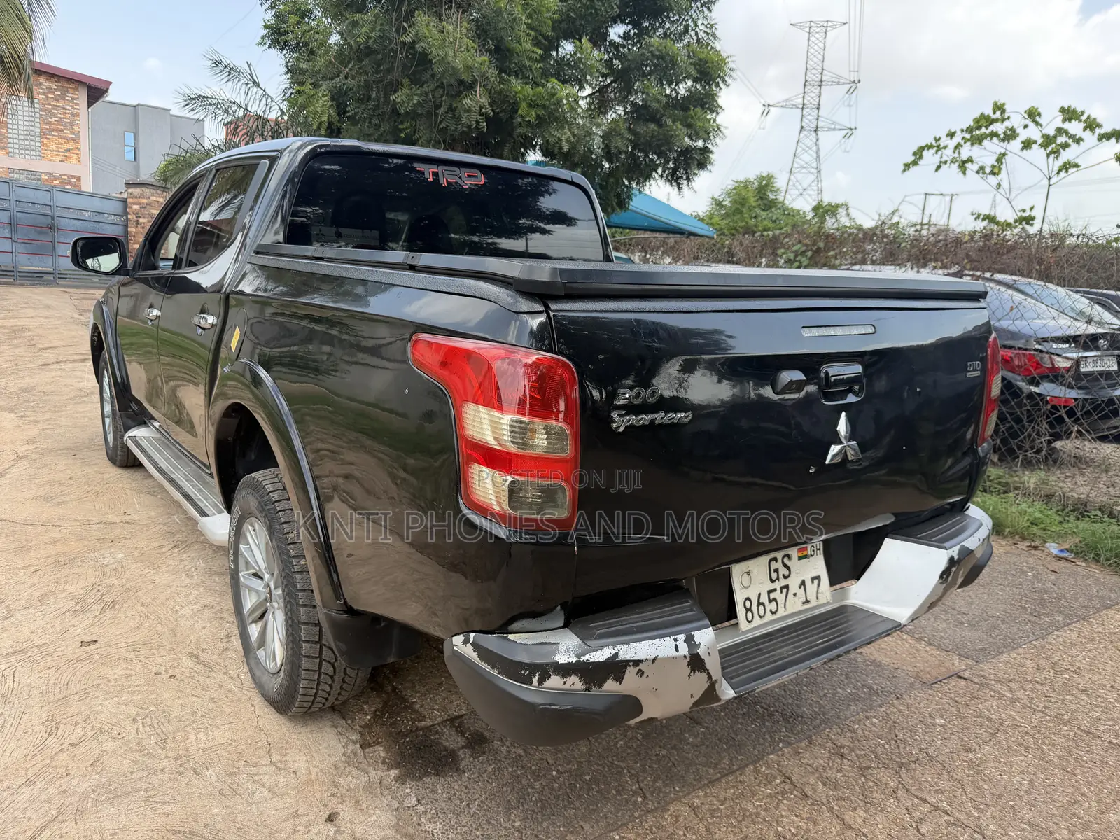 Mitsubishi L200 Double Cab 2.4 181hp 4WD 2017 Black