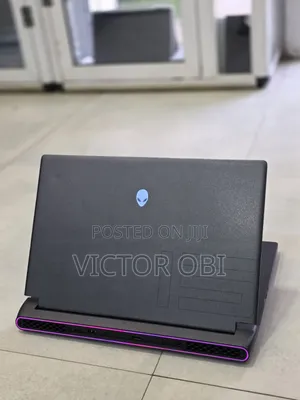 Laptop Alienware M15 R7 16GB Intel Core i7 SSD 1T