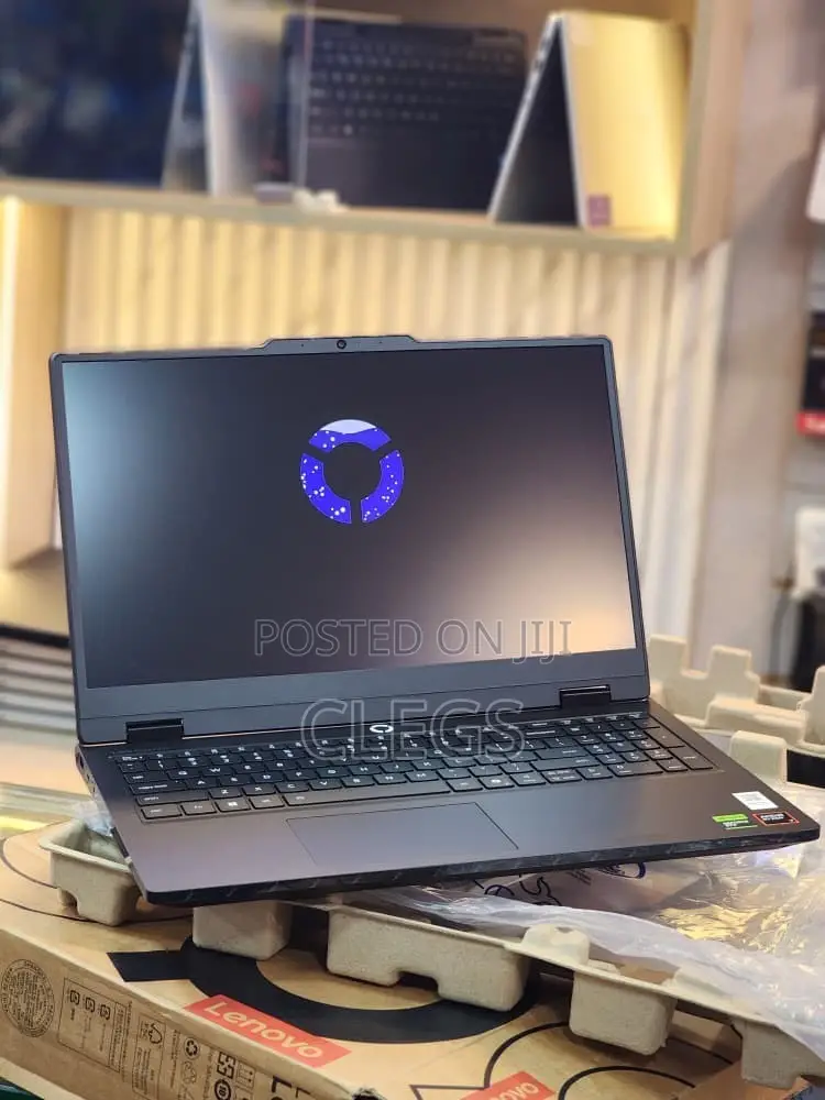 New Laptop Lenovo 16GB SSD 512GB