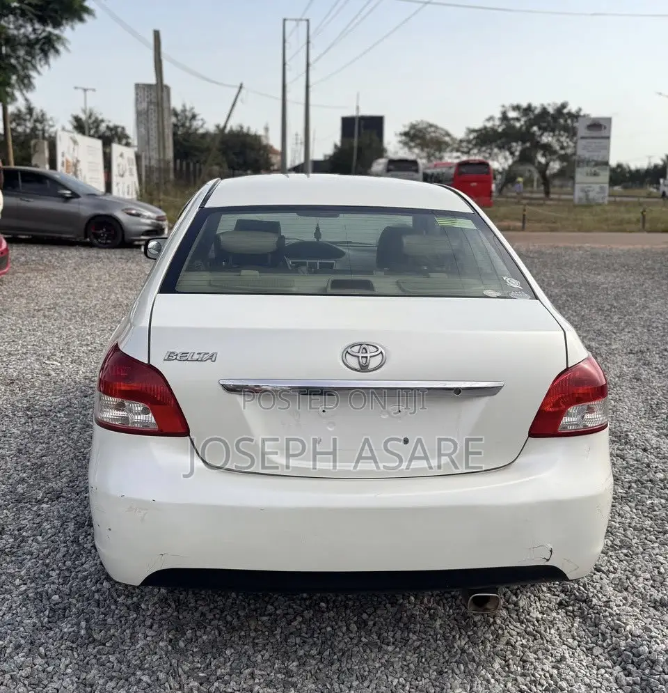 Toyota Belta 2010 White