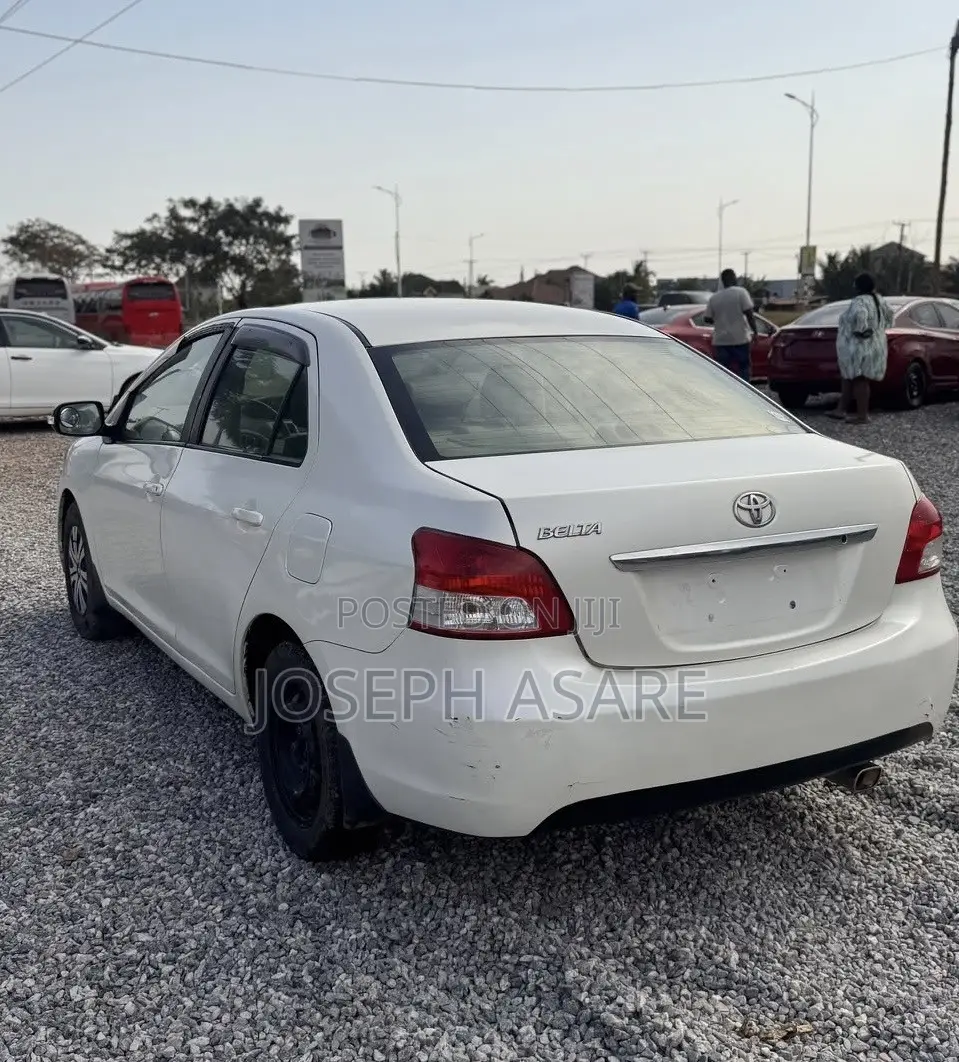 Toyota Belta 2010 White
