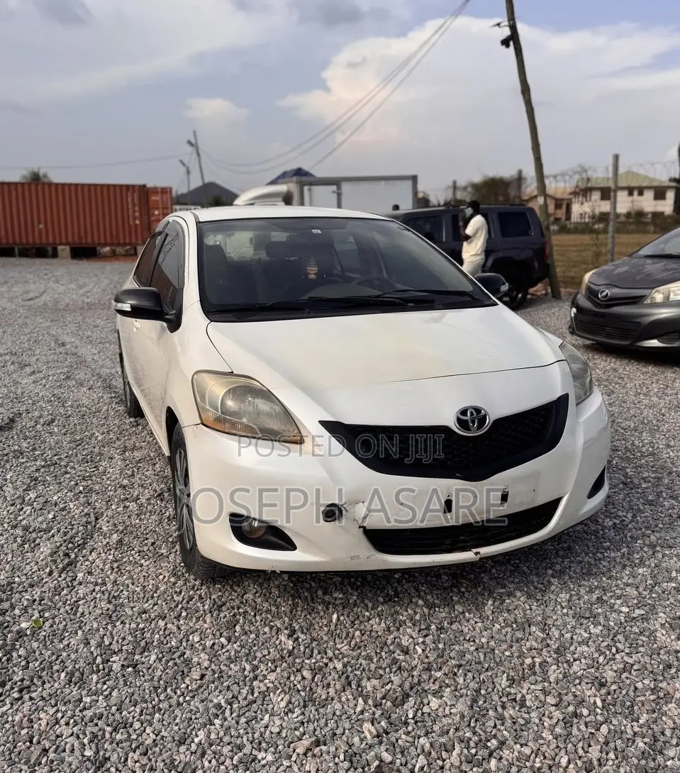Toyota Belta 2010 White