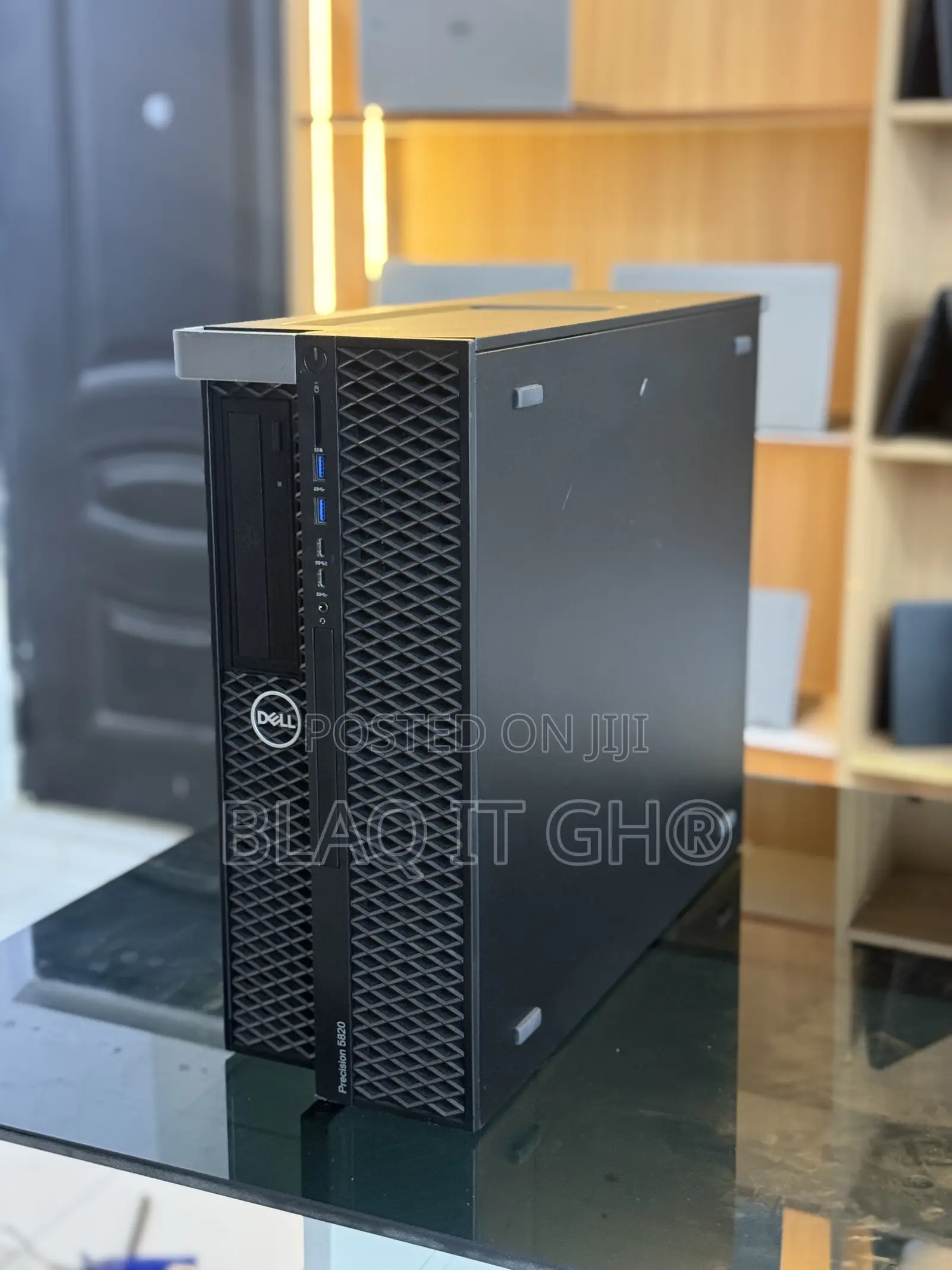 Desktop Computer Dell Precision 5820 16GB Intel Xeon HDD 1T