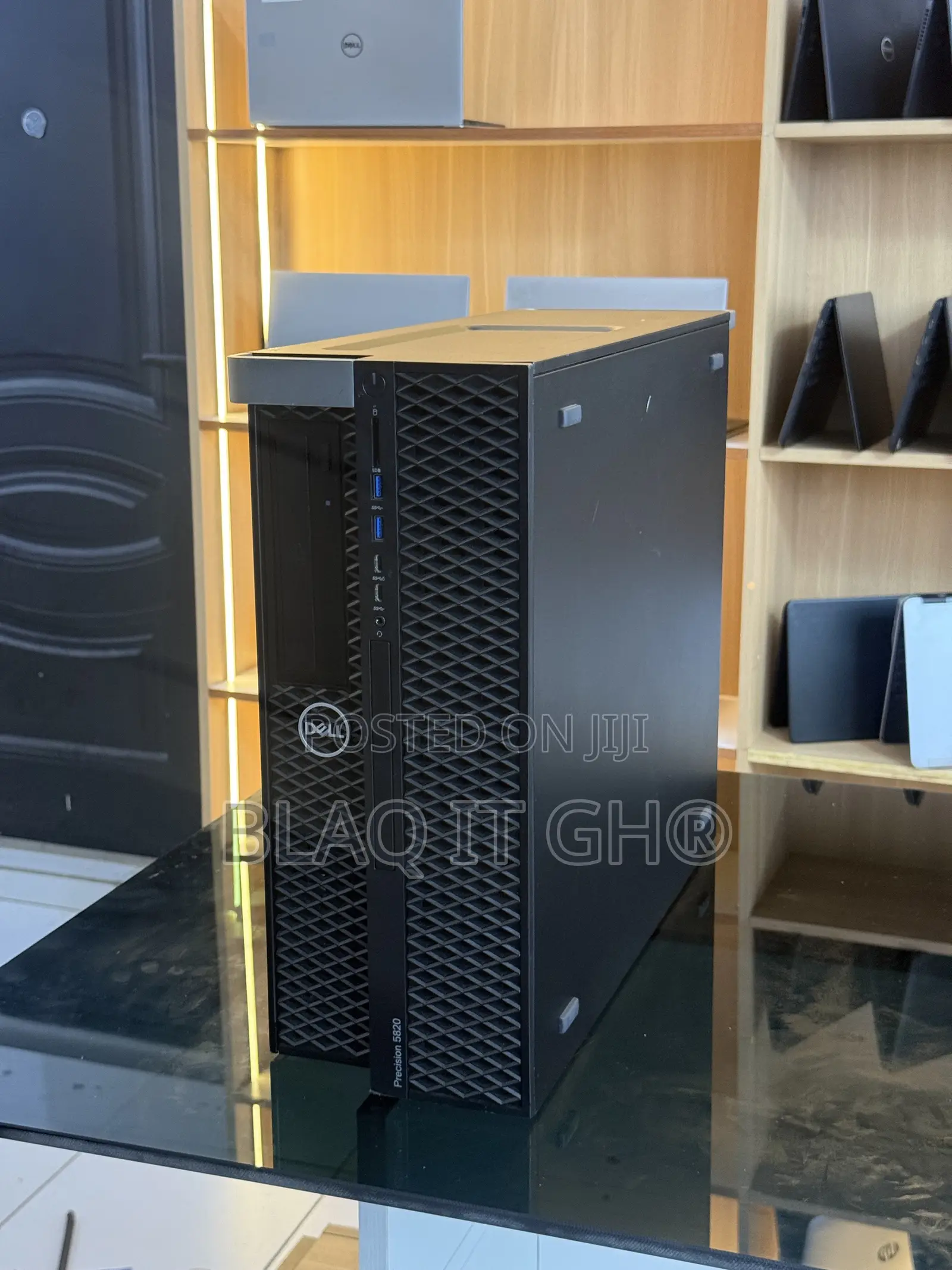 Desktop Computer Dell Precision 5820 16GB Intel Xeon HDD 1T