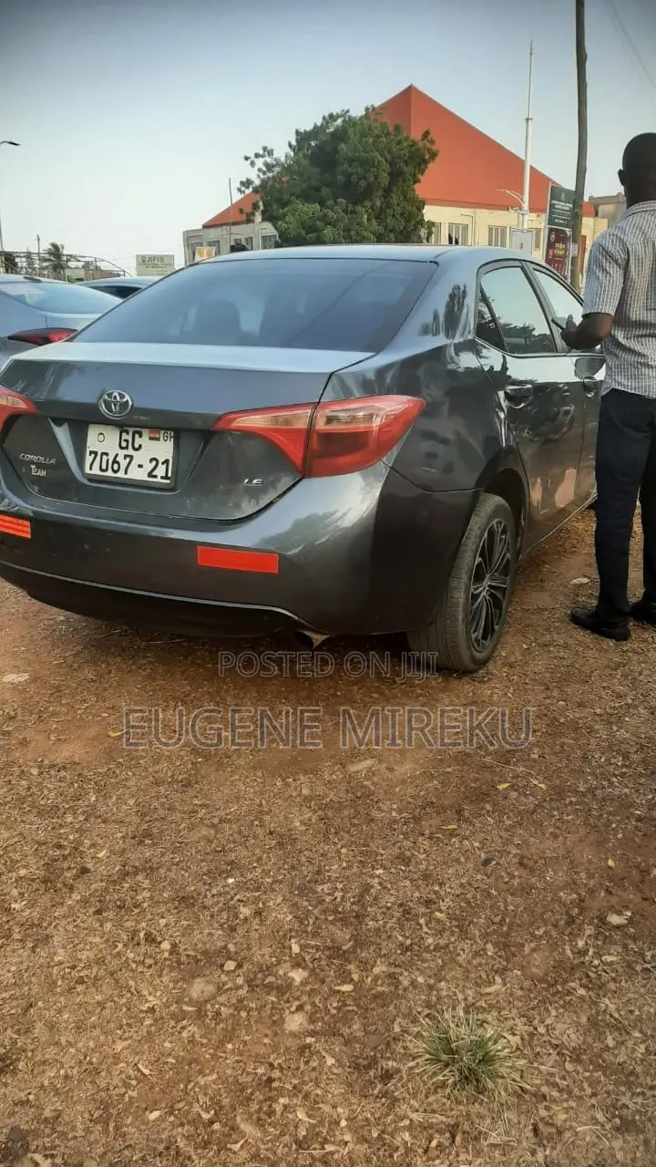 Toyota Corolla 2017 Blue