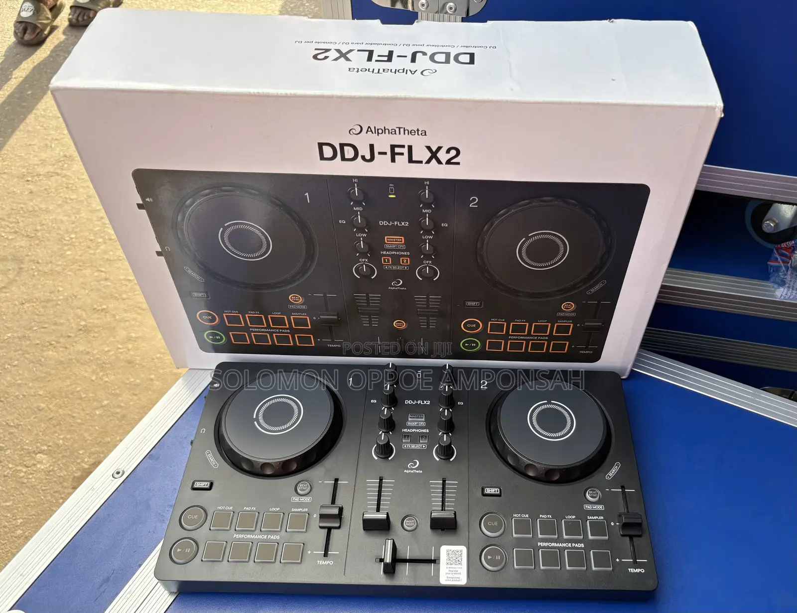 AlphaTheta DDJ-FLX2
