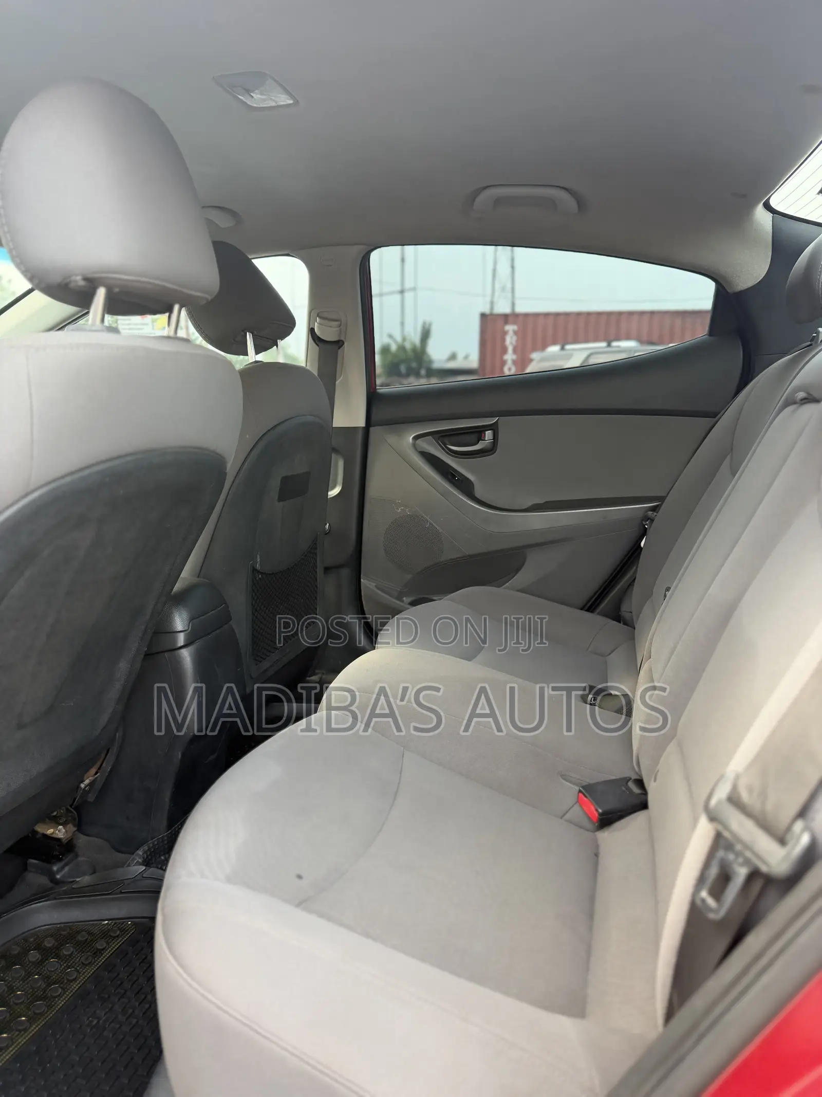 Hyundai Elantra Limited Sedan FWD (1.8L 4cyl 6A) 2016 Red