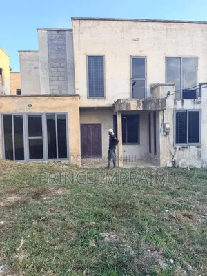 5bdrm House in Ahanta West for sale