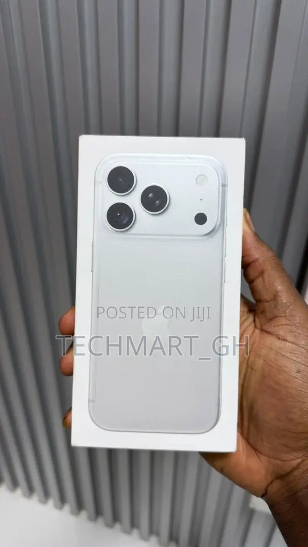 New Apple iPhone 18 Pro Max 2 TB Silver
