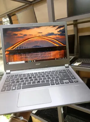 Laptop Acer Aspire V5-473 8GB Intel Core i5 HDD 500GB