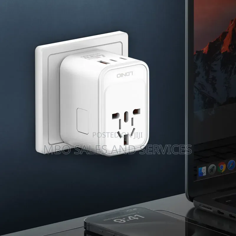 3 USB Ports 45W GaN Travel Adapter Z8 Type-C Output Up to 65W