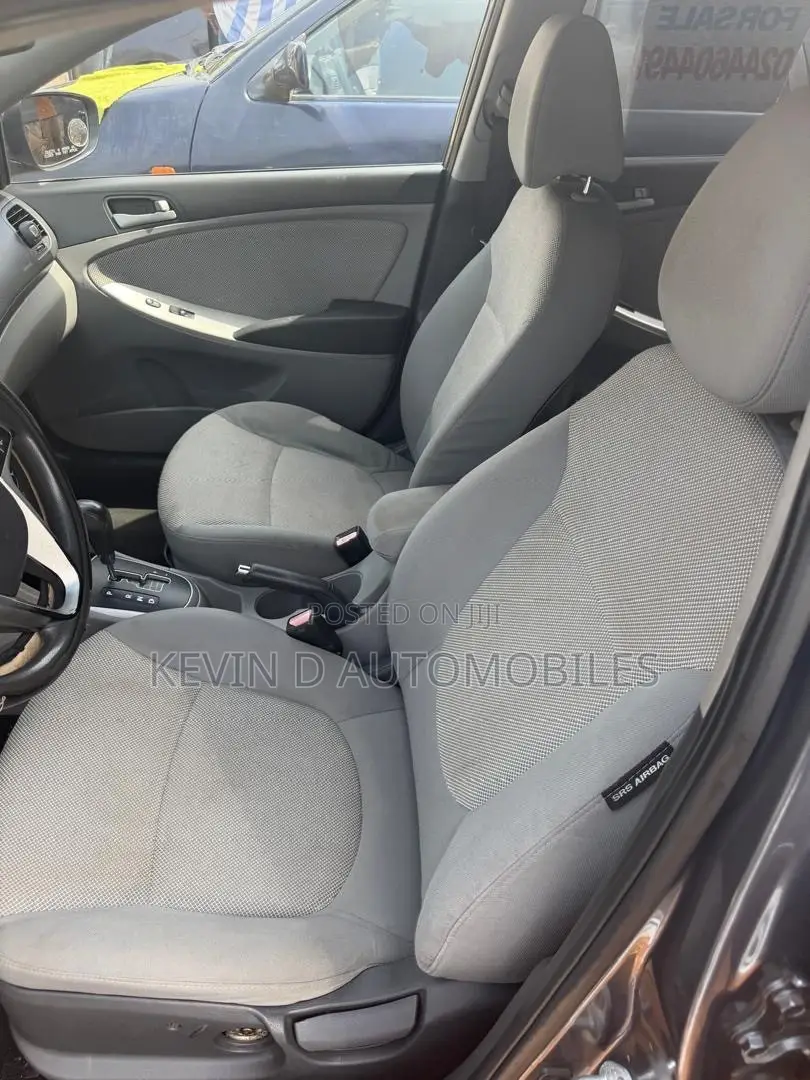 Hyundai Accent GLS 4dr Sedan (1.6L 4cyl 6M) 2014 Gray