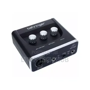 Behringer Uphoria Um2 USB Sound Card