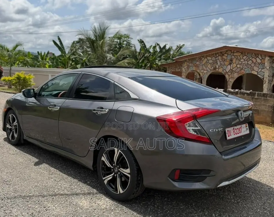 Honda Civic EX-L Sedan 2019 Gray