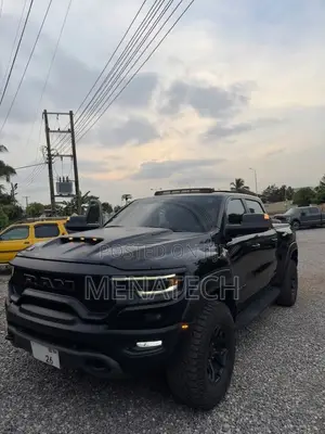 RAM 1500 2021 Black
