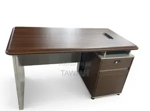 1.6 Modern Executives Office Desk