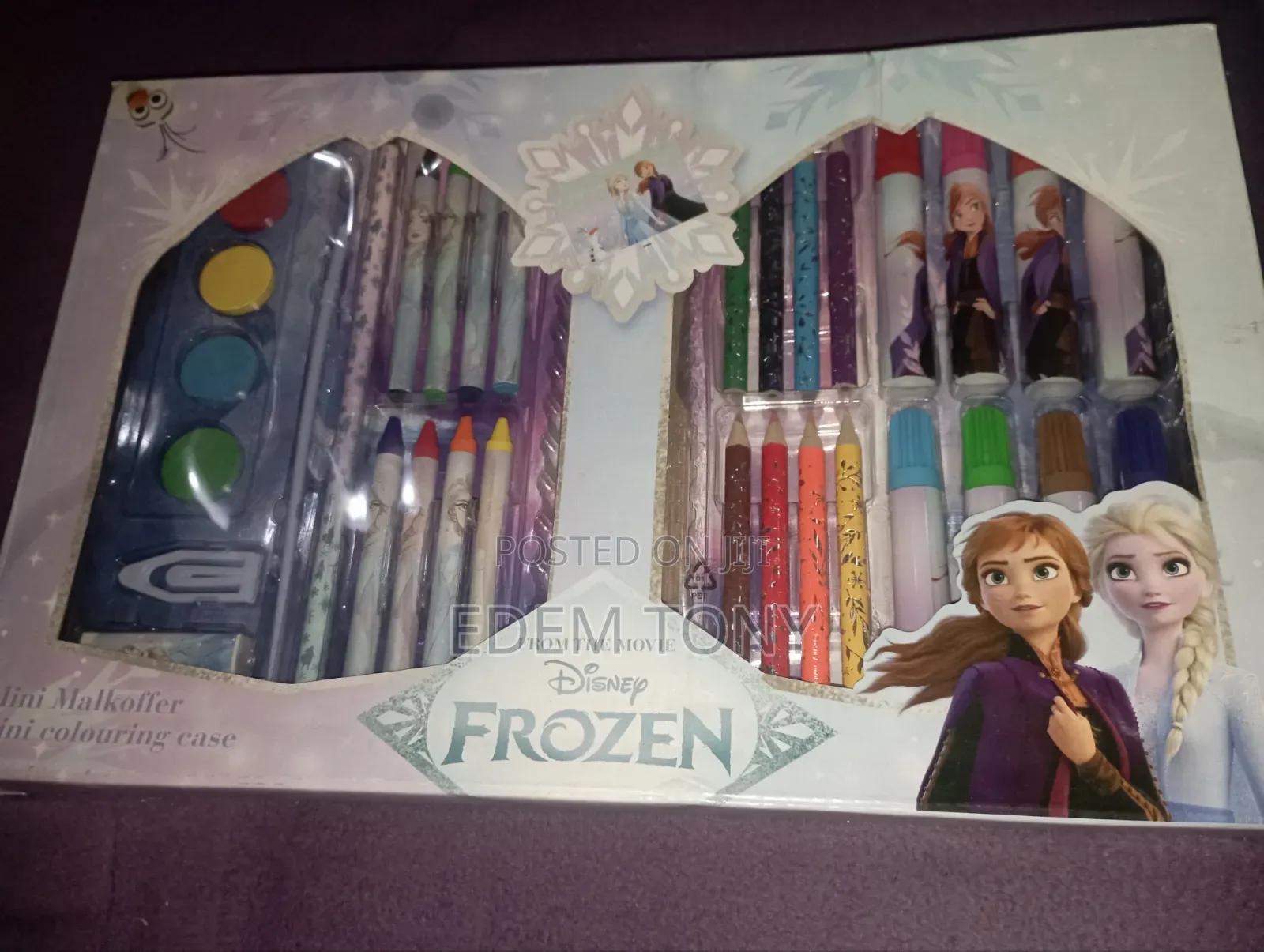 Disney Frozen Art Set With Colour Pencils and More