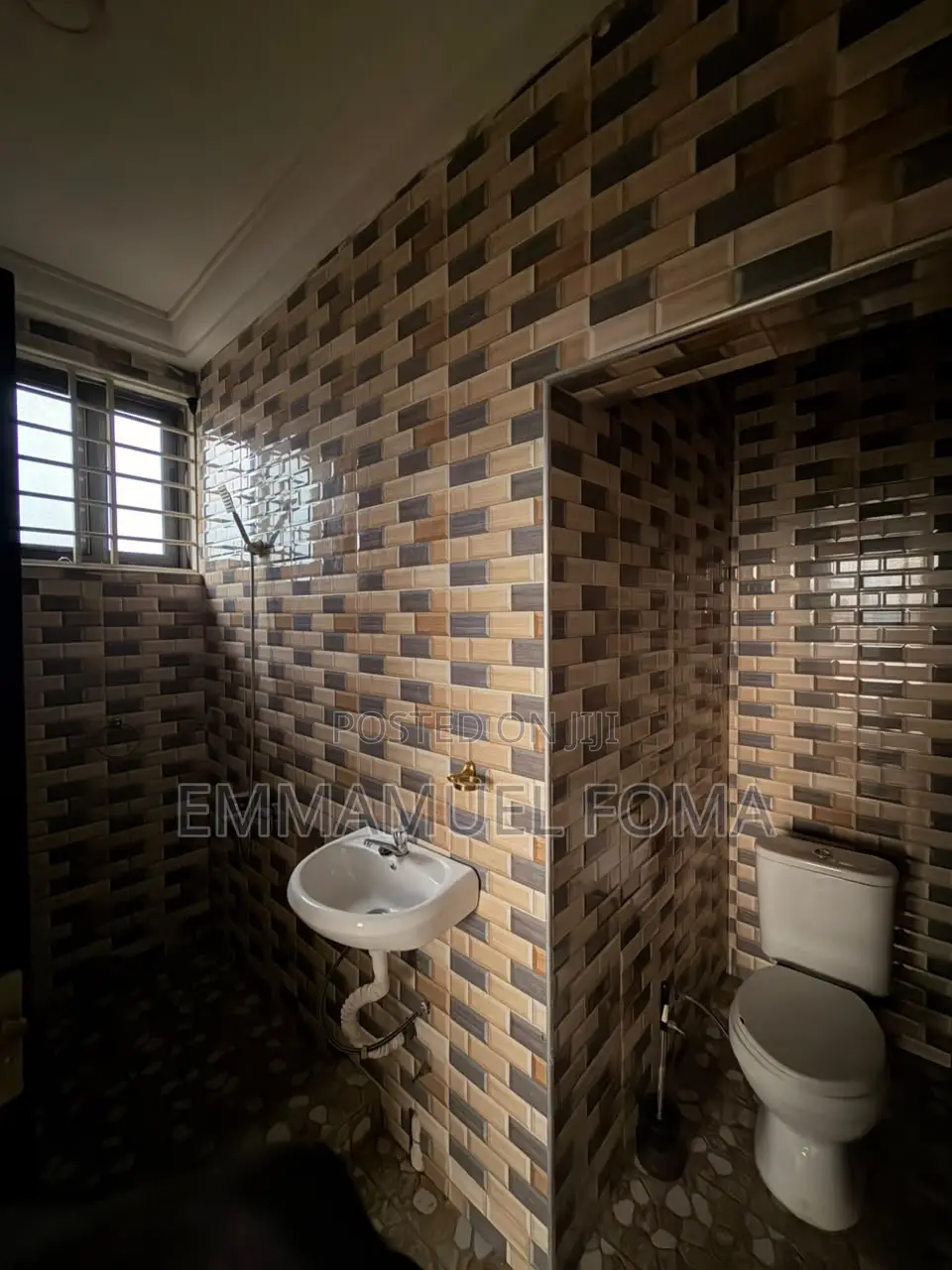 2bdrm Room & Parlour in Prampram for rent