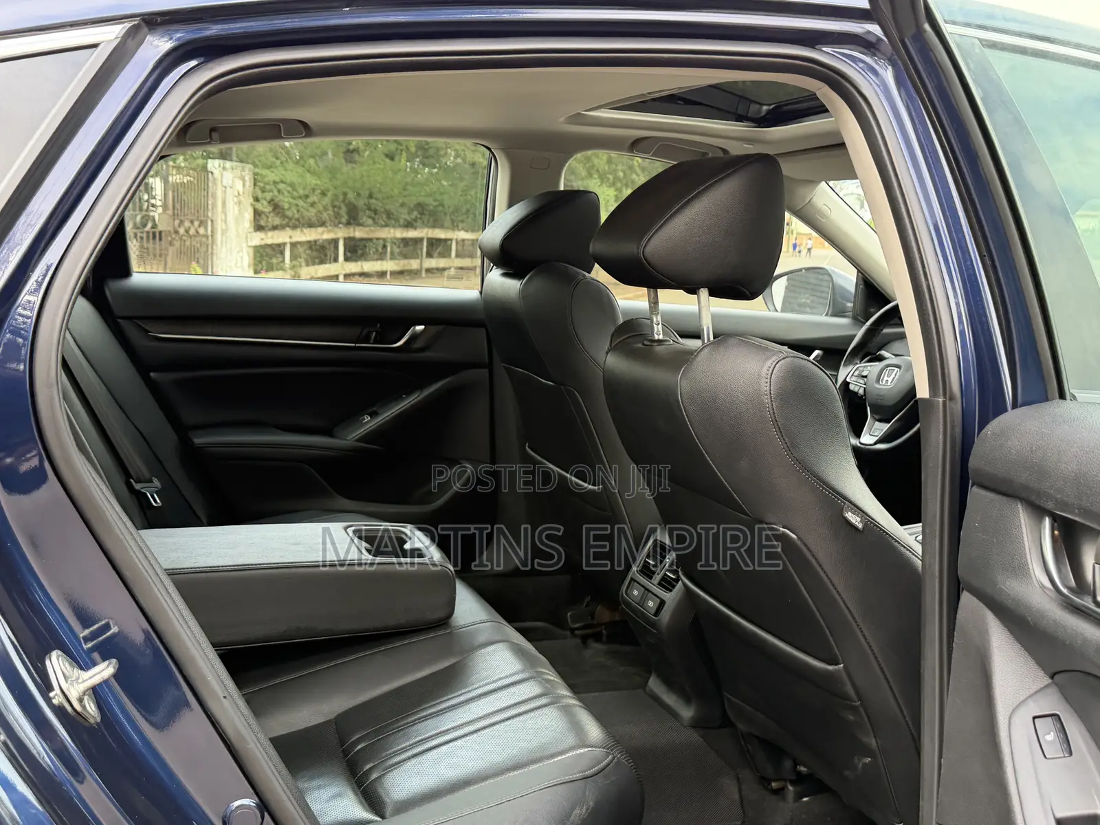 Honda Accord EX-L (2.0L 4cyl Turbo 10A) 2019 Blue