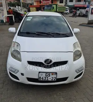 Toyota Vitz 1.5 FWD 3dr 2009 White