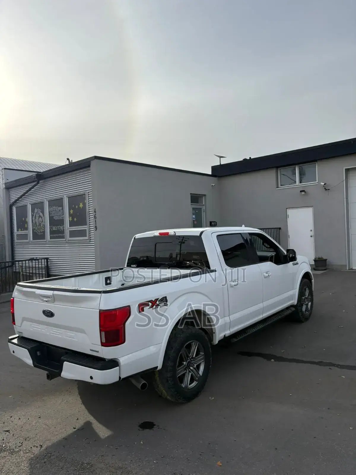 Ford F-150 Lariat 4x4 SuperCrew Cab Styleside 5.5 ft. box 145 in. WB
