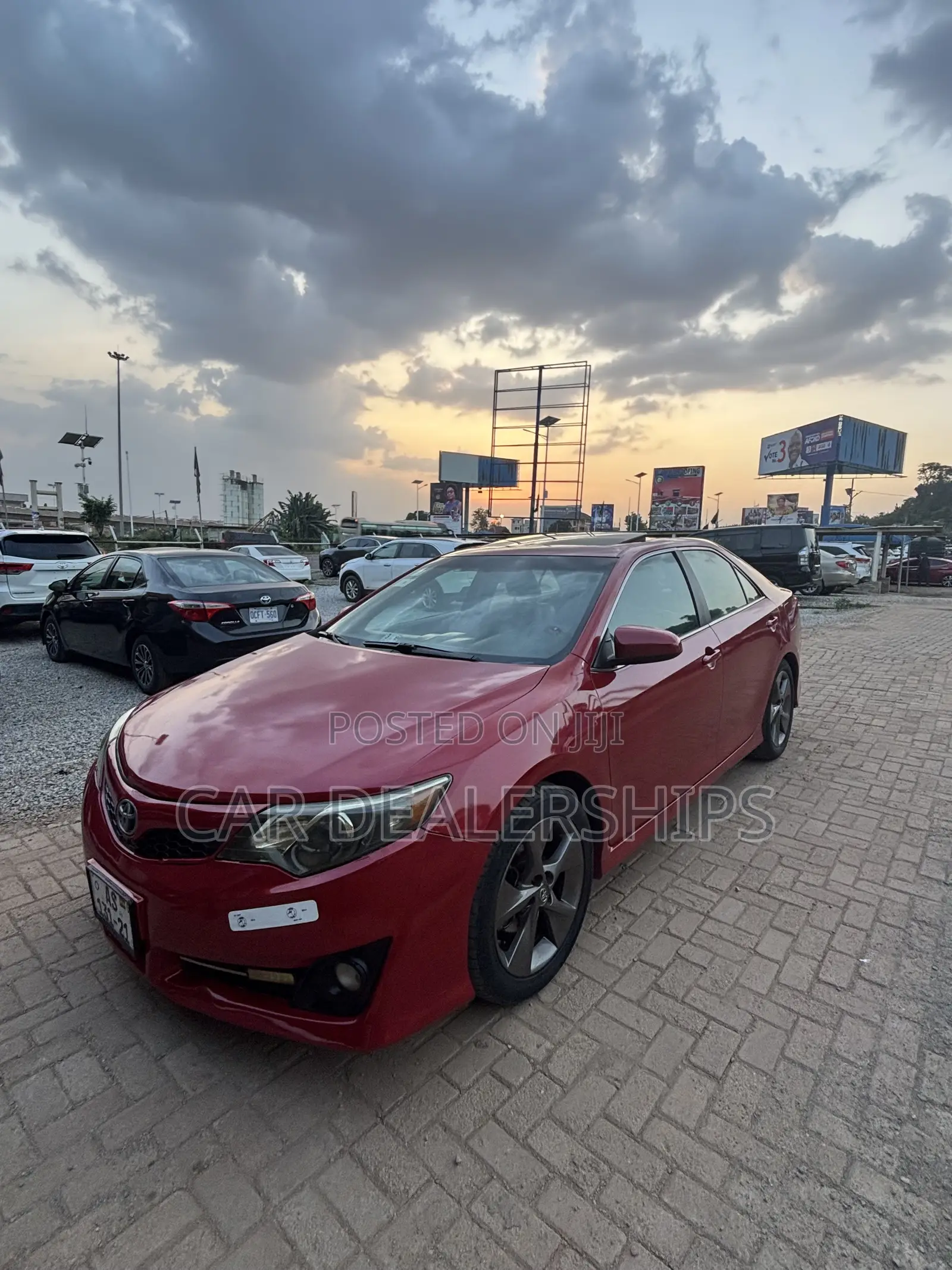 Toyota Camry 2014 Red