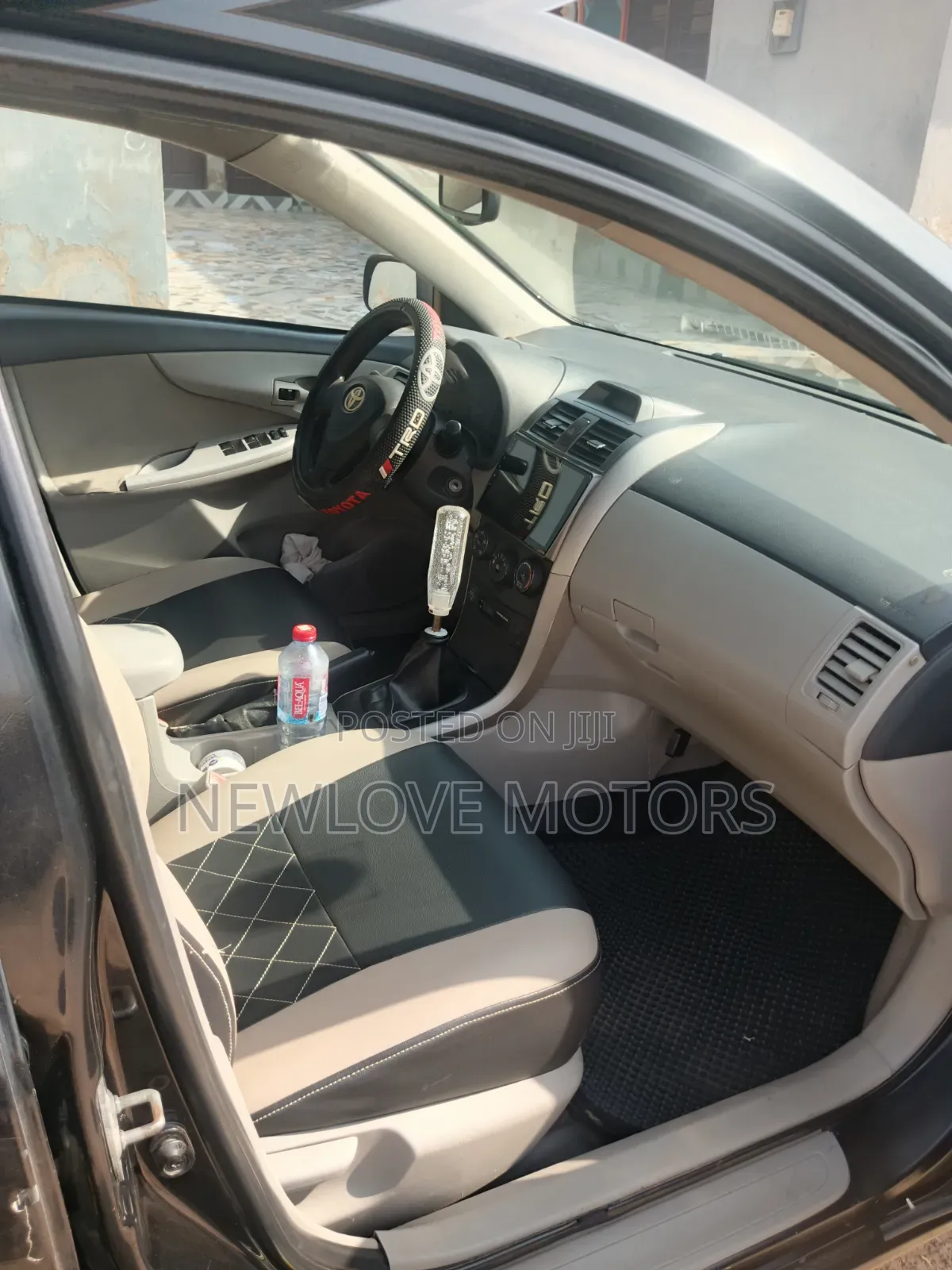 Toyota Corolla S 5-Speed 2013 Black