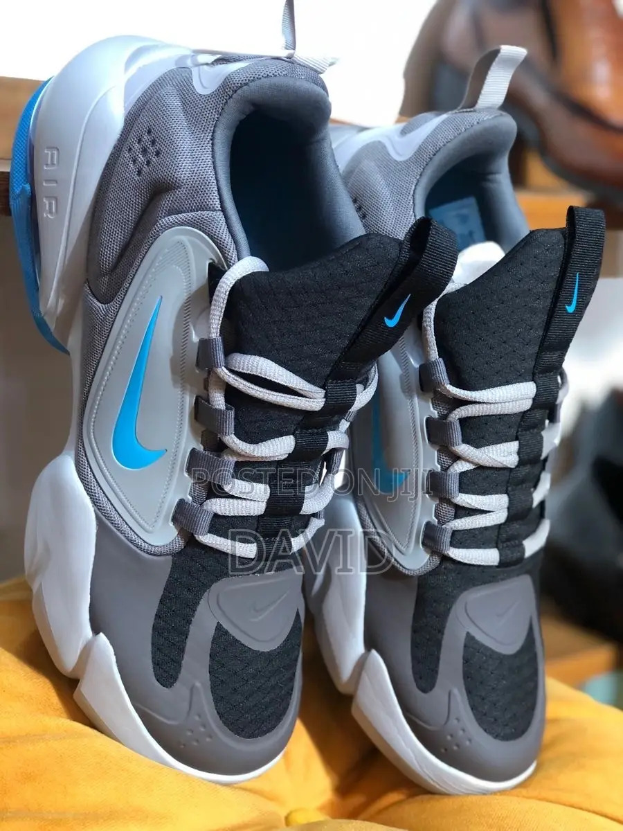 Nike Air Max Alpha Savage / Air Max 200