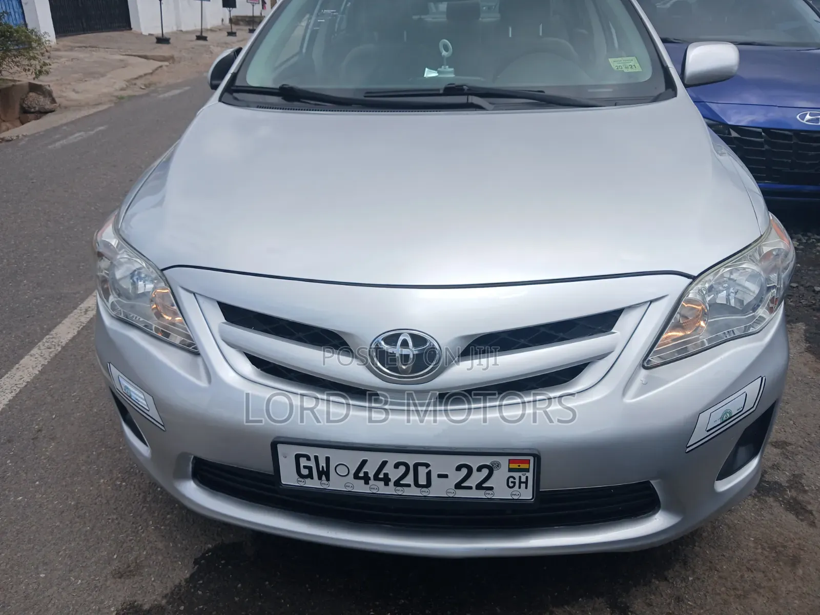 Toyota Corolla LE 4dr Sedan (1.8L 4cyl 4A) 2013 Silver