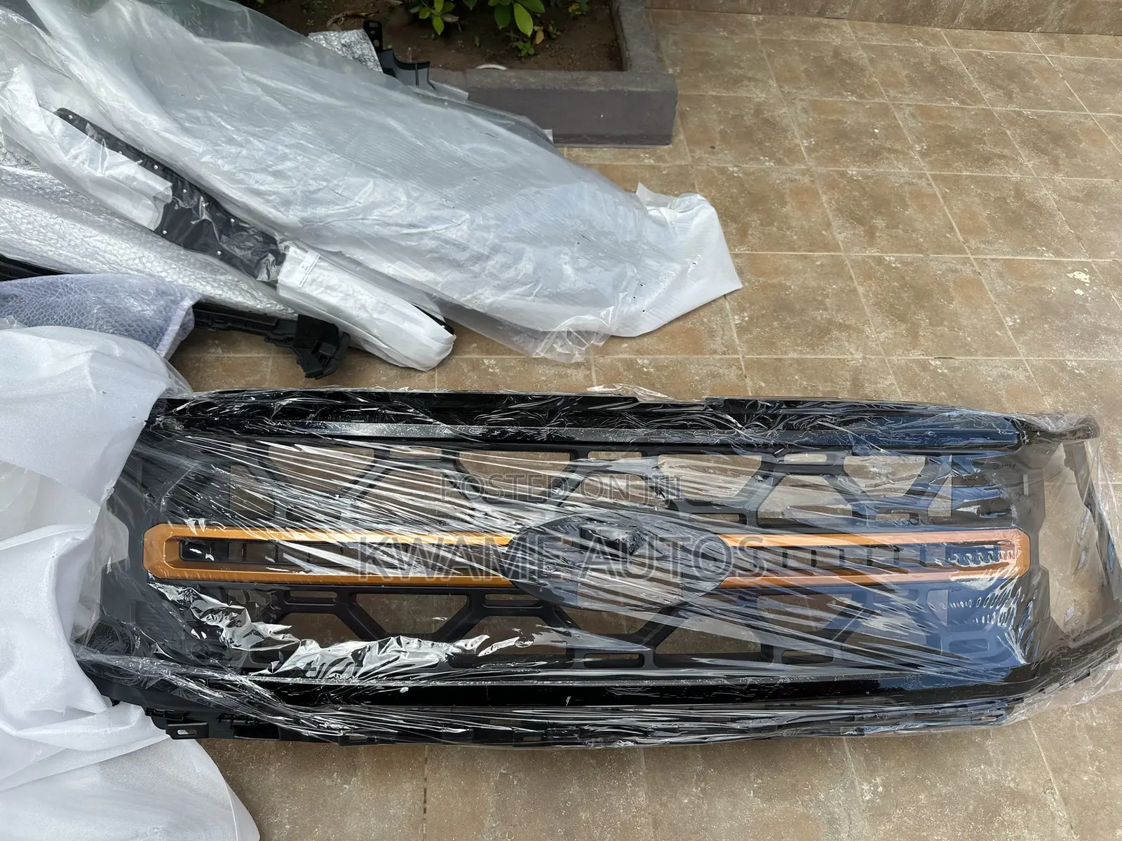F150 2025 Top Grilles