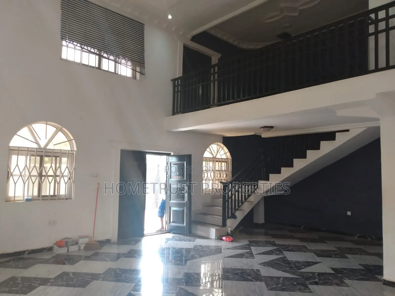 4bdrm Duplex in Kwabenya Aboum for sale