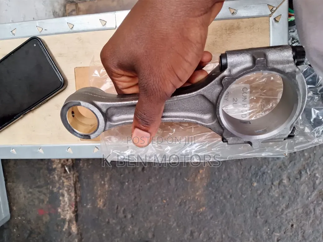 Toyota Hiace or Hilux Manual Engine Connecting Rod