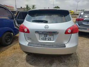 Nissan Rogue S 2012 Silver
