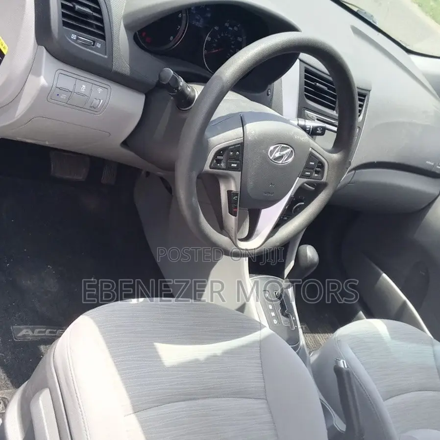 Hyundai Accent 2017 White