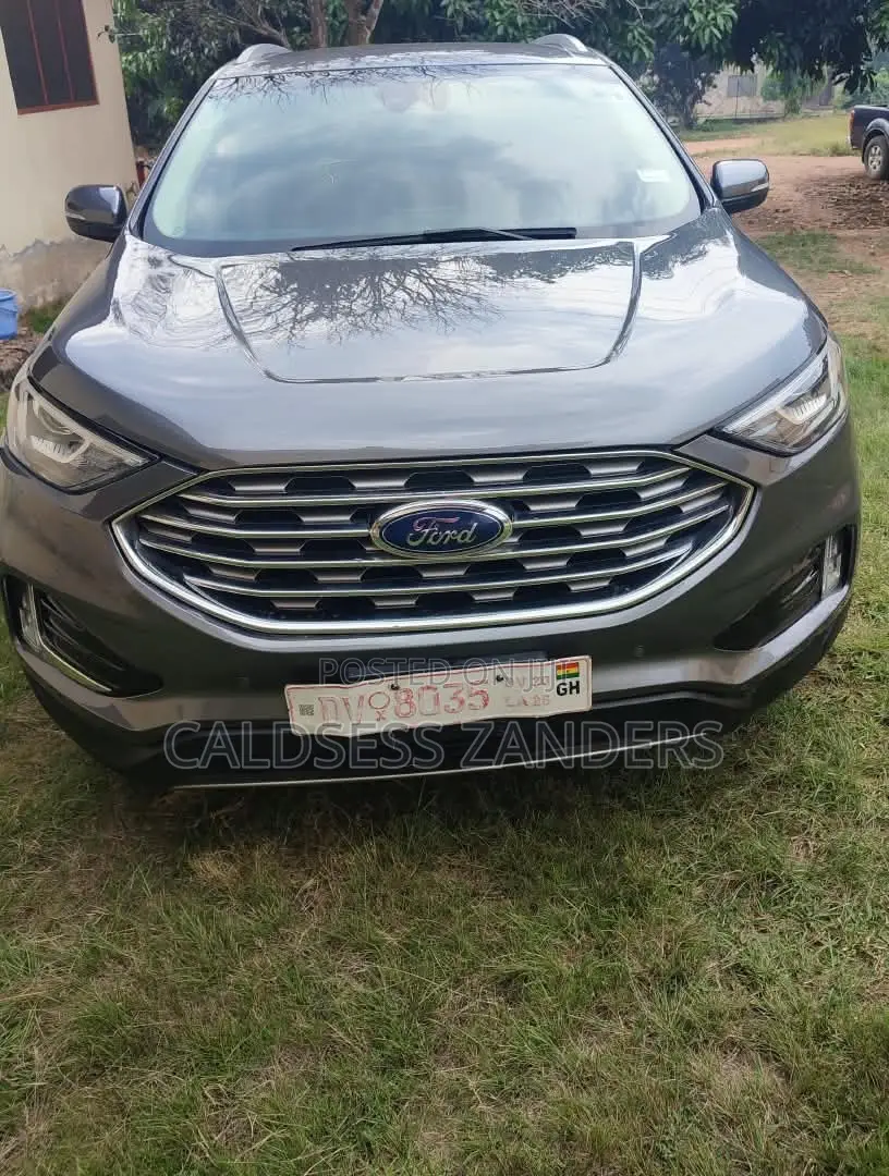 Ford Edge Titanium 2022 Gray