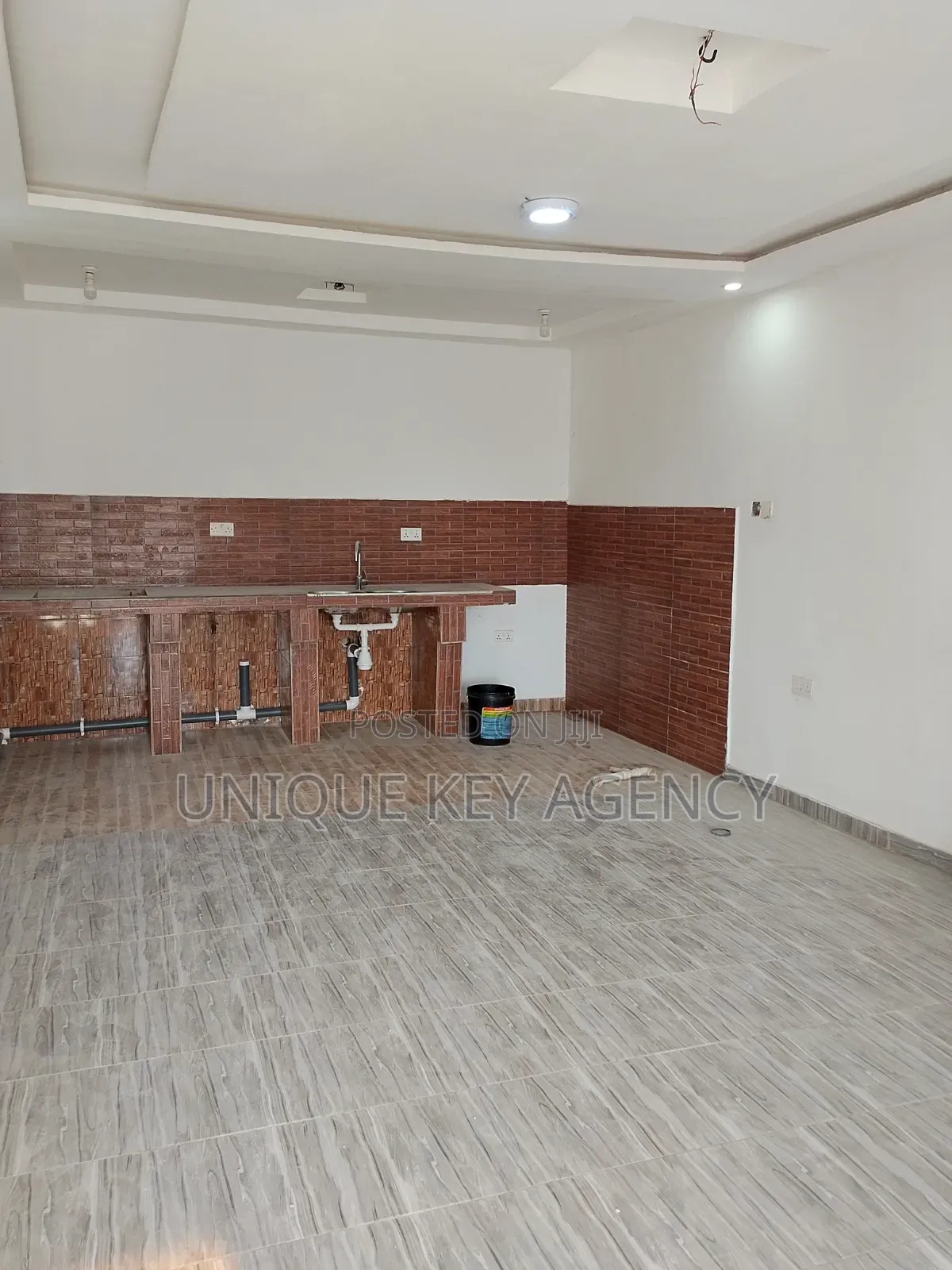 1bdrm Apartment in Unique Key Agency, Airport Residential Area for rent