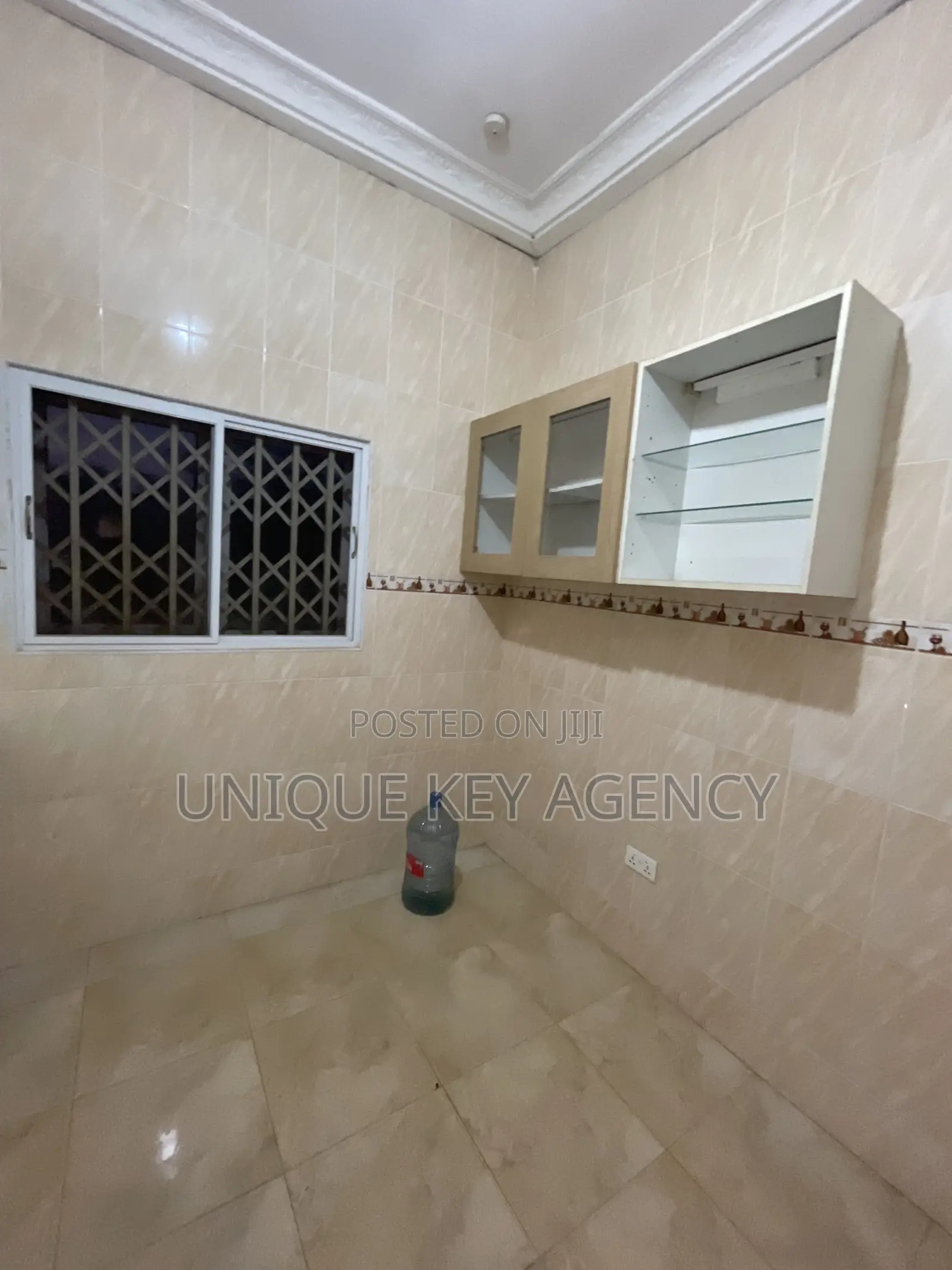 2bdrm Apartment in Unique Key Agency, Airport Residential Area for rent