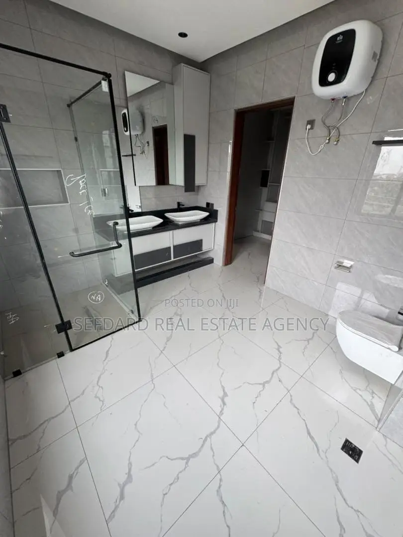 4bdrm House in Sefdard Properties, East Legon for sale