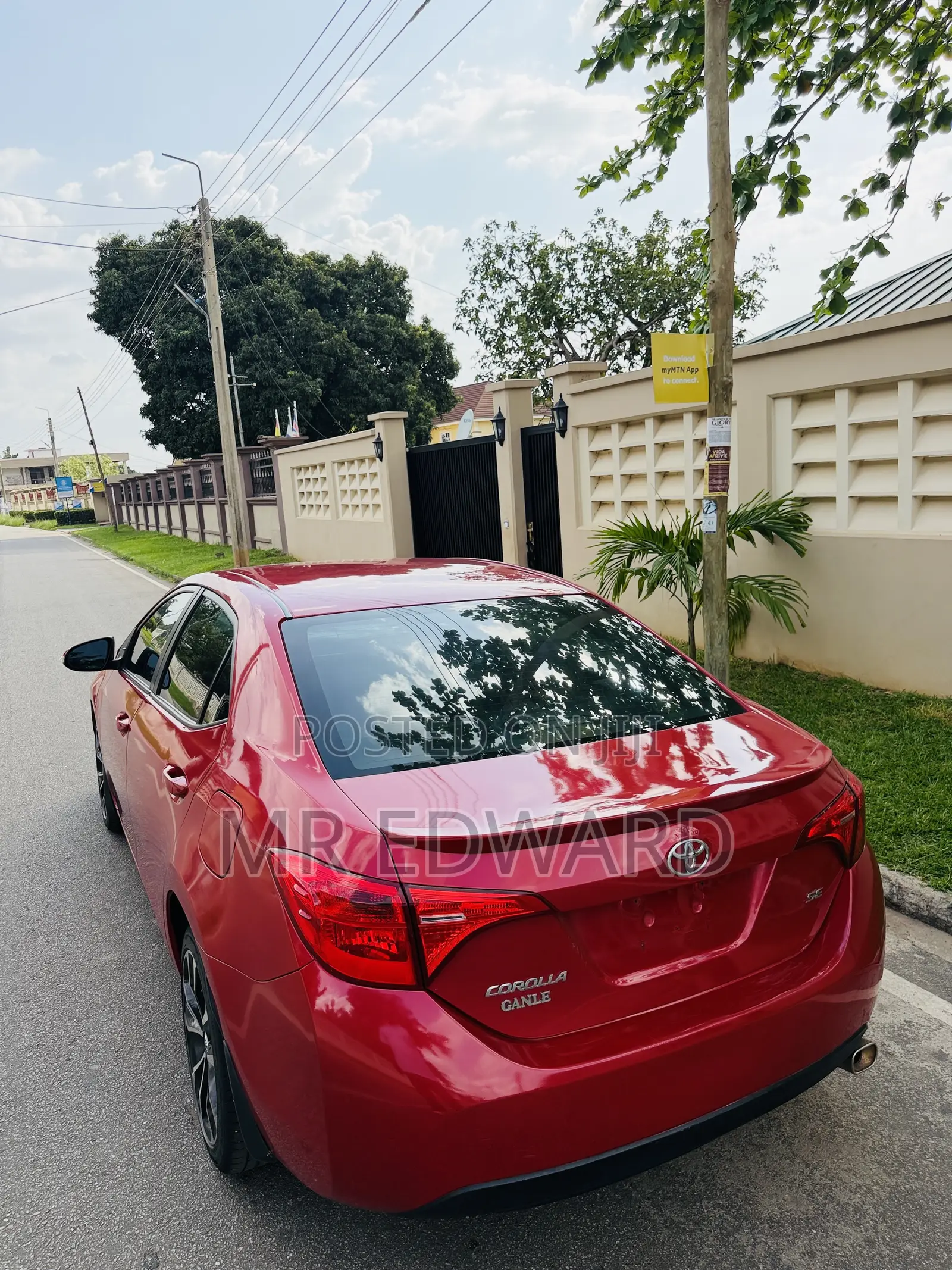 Toyota Corolla SE (1.8L 4cyl 2A) 2018 Red