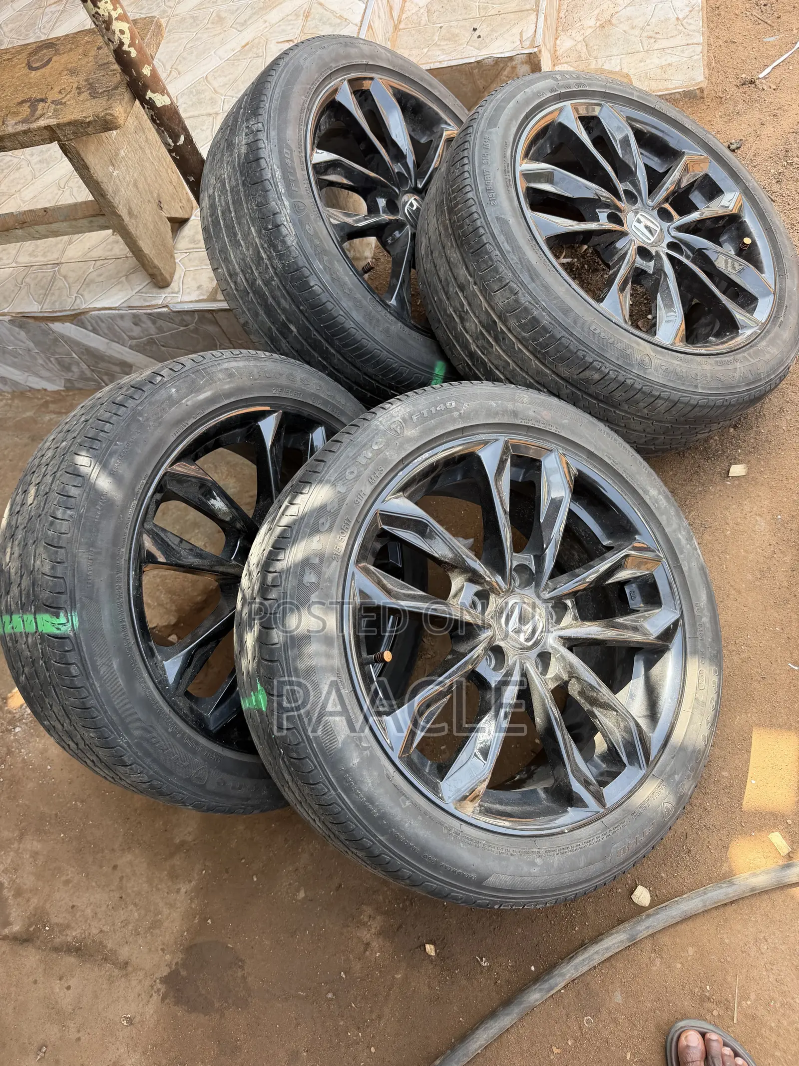 Honda Civic Rims and Tyres (Rim 17)