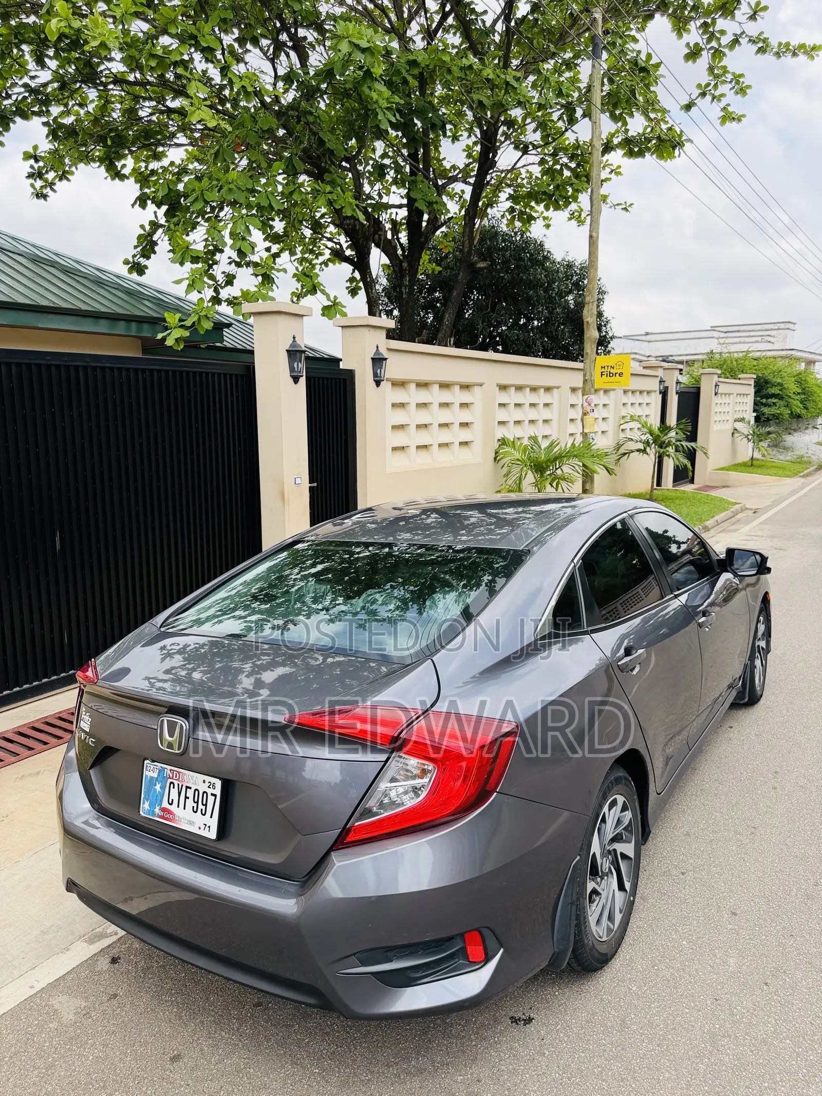 Honda Civic EX 4dr Sedan (2.0L 4cyl) 2017 Gray