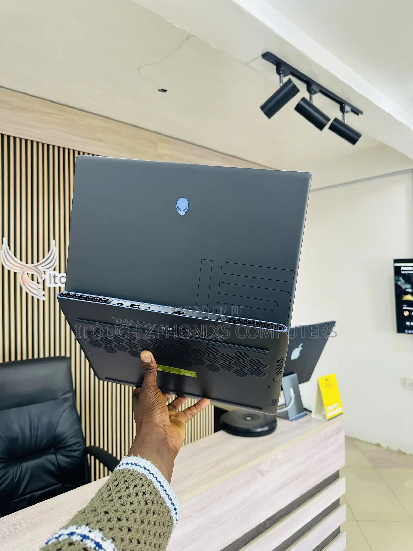 Laptop Alienware M15 R6 16GB Intel Core i7 SSD 1T